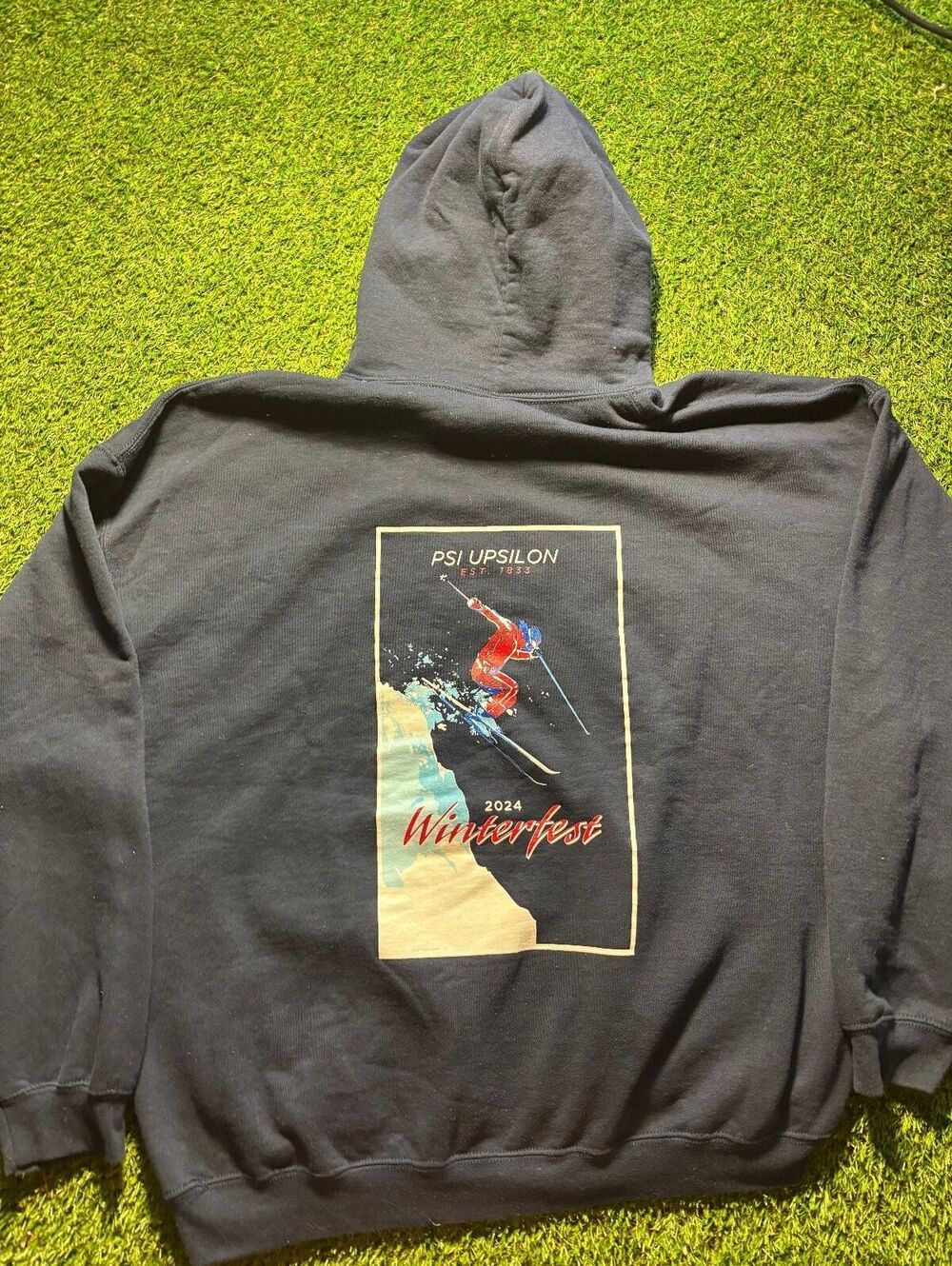 2000s Psi Upsilon winterfest hoodie